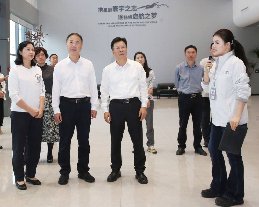 丰都县党政代表团来巴南区考察交流